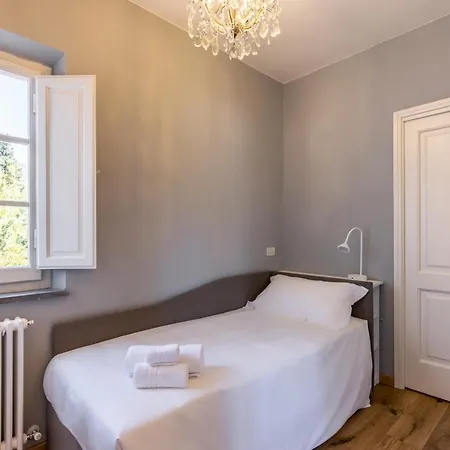 Ninfeo Dell' Arancera Bed & Breakfast Calci