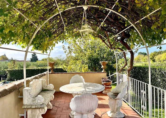 Ninfeo Dell' Arancera Bed and breakfast Calci