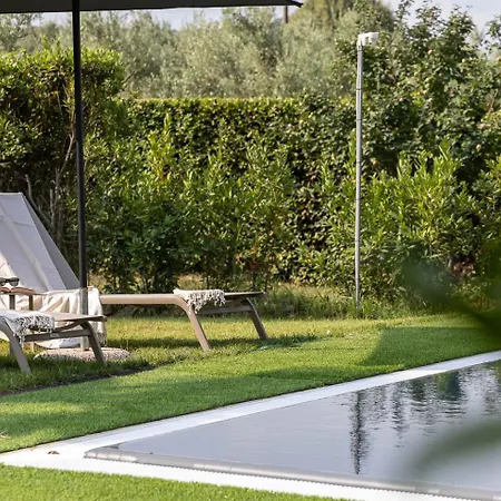 Ninfeo Dell' Arancera Bed & Breakfast Calci